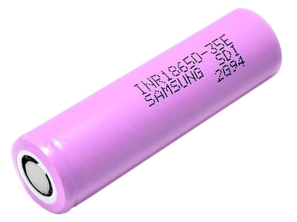 Ogniwo Samsung INR18650-35E - różowe ogniwo 18650 pod skosem z opisem modelu