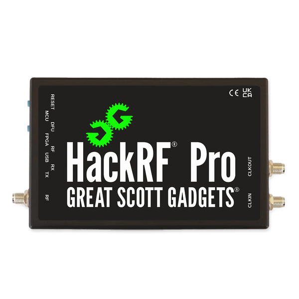 HackRF Pro widziany z góry z logo Great Scott Gadgets i dwoma złotymi złączami SMA