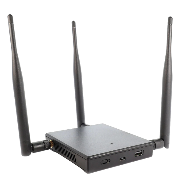 WiFi Pineapple Mark VII - czarne urządzenie z trzema antenami, z przodu przełącznik, USB-C i port USB-A