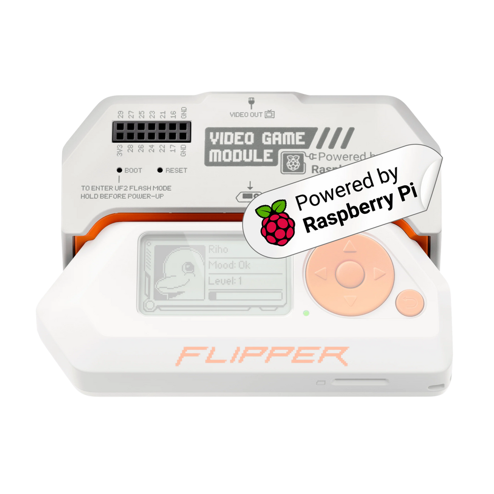 Игровой видеомодуль RP2040, установленный сверху на белый Flipper Zero, на модуле наклейка Powered by Raspberry Pi