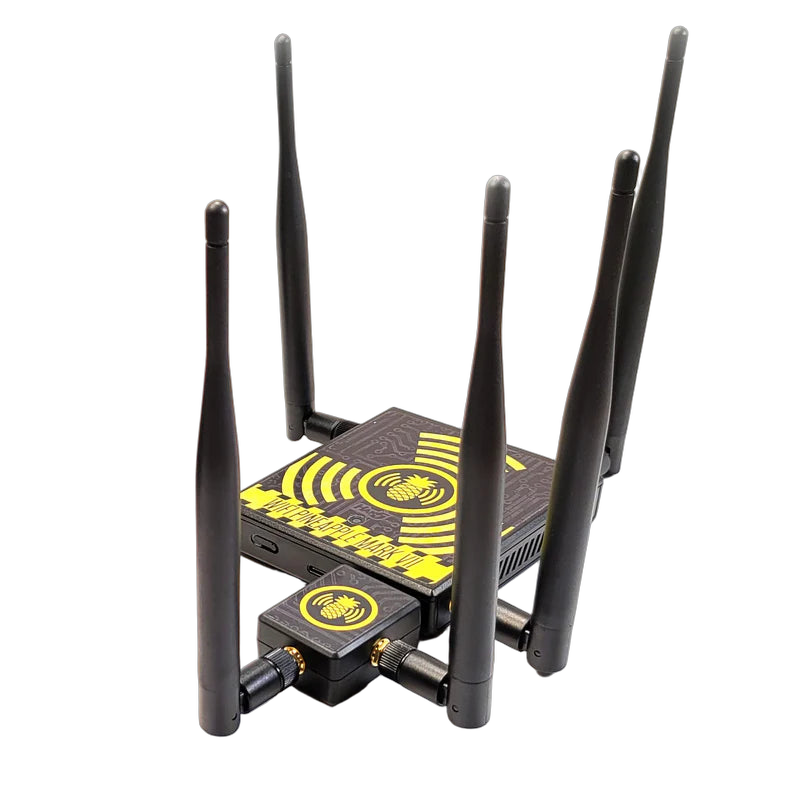 WiFi Pineapple Mark VII Tactical - czarne urządzenie z żółtym logo ananasa i antenami, obok mniejsza karta sieciowa AC z tym samym logo