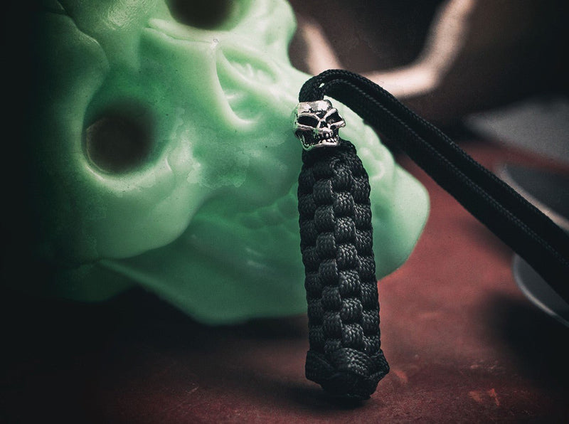 Böker Plus Black Skull Lanyard - Sapsan Sklep