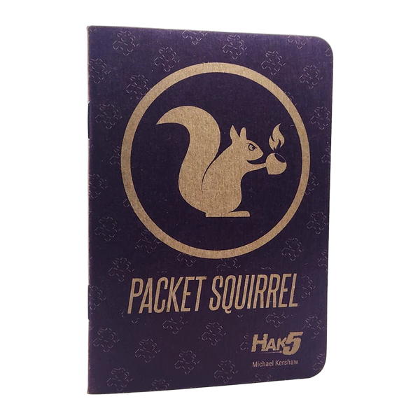 Kieszonkowy poradnik Packet Squirrel - mały zeszyt z ciemnofioletową okładką, złotym logo wiewiórki z orzechem w okręgu, napisem PACKET SQUIRREL, logo Hak5 i nazwiskiem Michael Kershaw, na białym tle