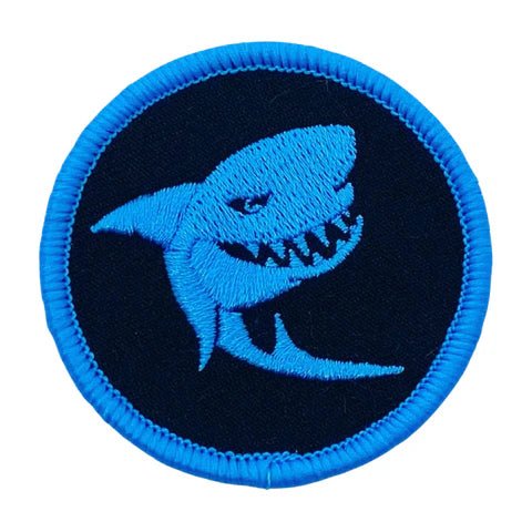 Naszywka Hak5 z niebieskim rekinem Shark Jack z ostrymi zębami, niebieska obwódka