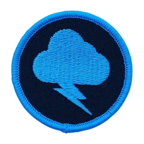 Naszywka Hak5 z niebieską chmurą i błyskawicą Cloud C2, niebieska obwódka