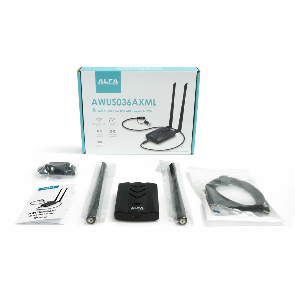 Содержимое комплекта Wi-Fi адаптера Alfa AWUS036AXML - бело-бирюзовая коробка с логотипом ALFA NETWORK и описанием WiFi 6E 802.11ax, а под ней инструкция, две съёмные антенны, чёрный адаптер с портом USB-C, кабель USB-C - USB-A и клипса, на белом фоне