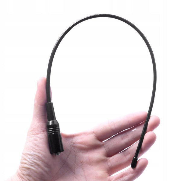 Czarna elastyczna antena prętowa Diamond BF-771 do radiotelefonów Baofeng UV-5R i UV-82, wygięta w dłoni, ze złączem SMA