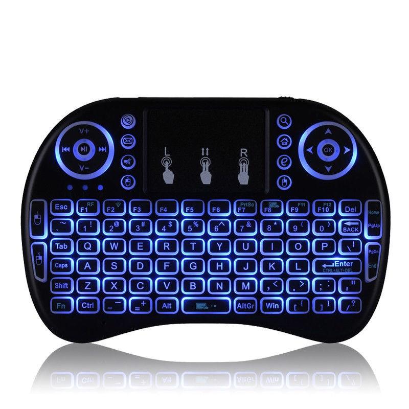 Schwarze kabellose Mini-QWERTY-Tastatur mit Touchpad und blauer LED-Hintergrundbeleuchtung